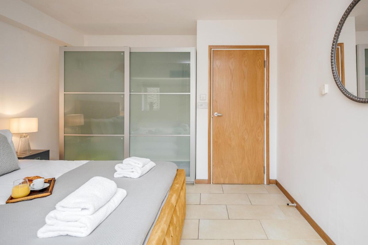 Central Holborn, Lovely And Bright Apartment For 4 London Exteriör bild